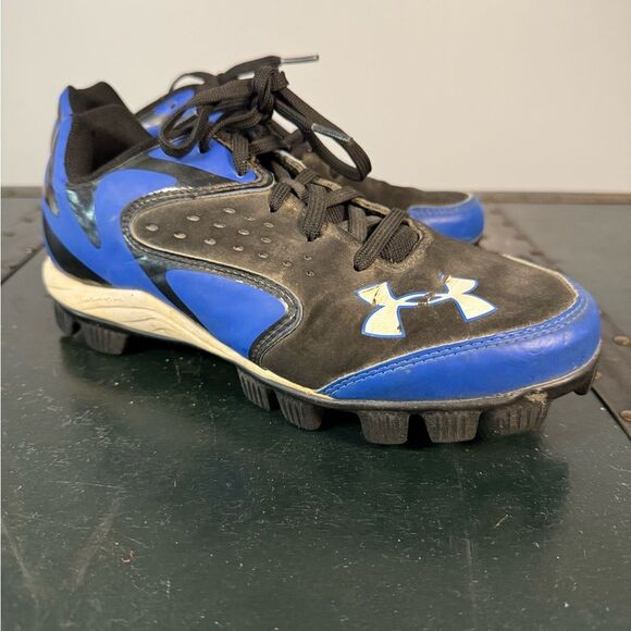 Boys Under Armour Size 5Y Baseball Cleats Authentic Collection 4200364572 - Picture 1 of 5